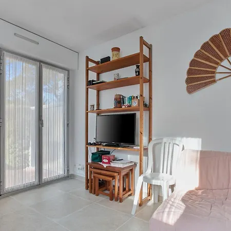 Estivales 2 Apartment *