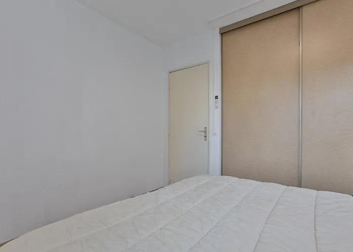 Apartment Estivales 2 *