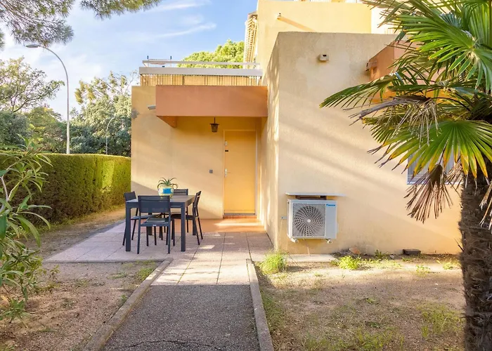 Apartment Estivales 2 *